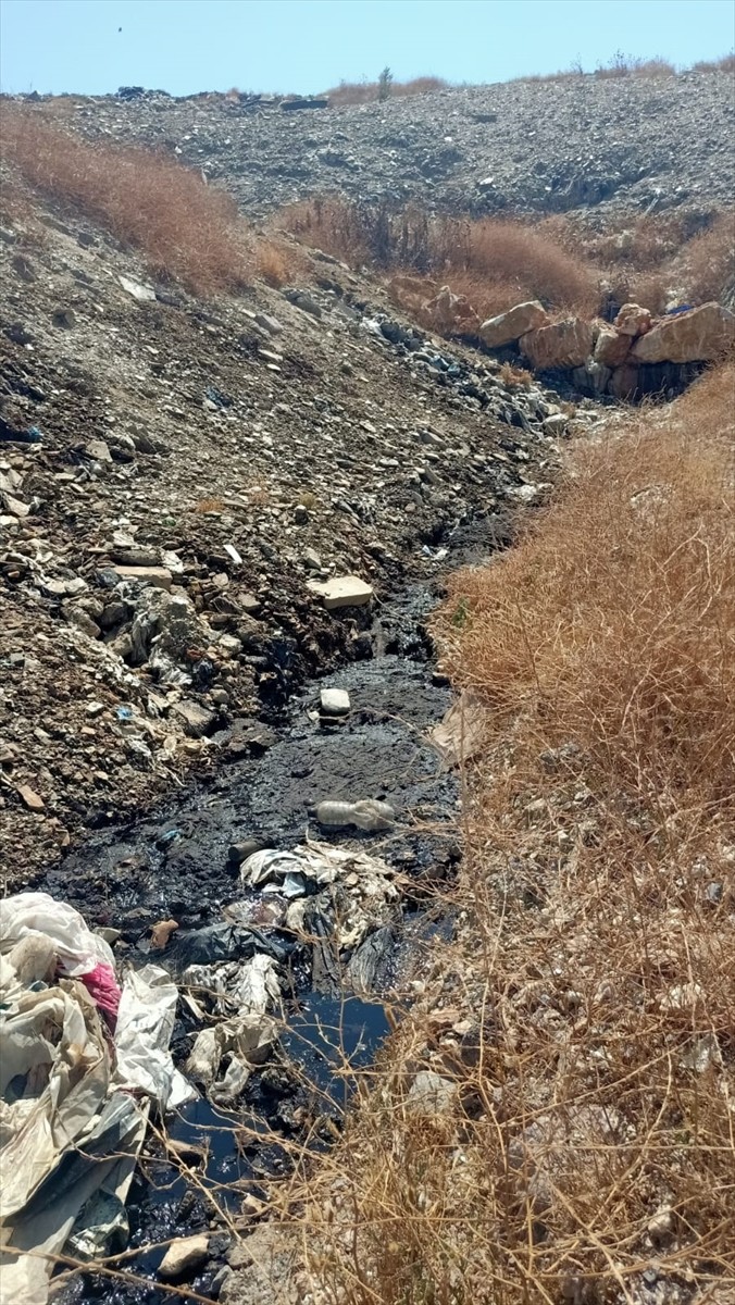 Çevre, Şehircilik ve İklim Değişikliği Bakanlığınca, İzmir Büyükşehir Belediyesine bağlı 3 katı...