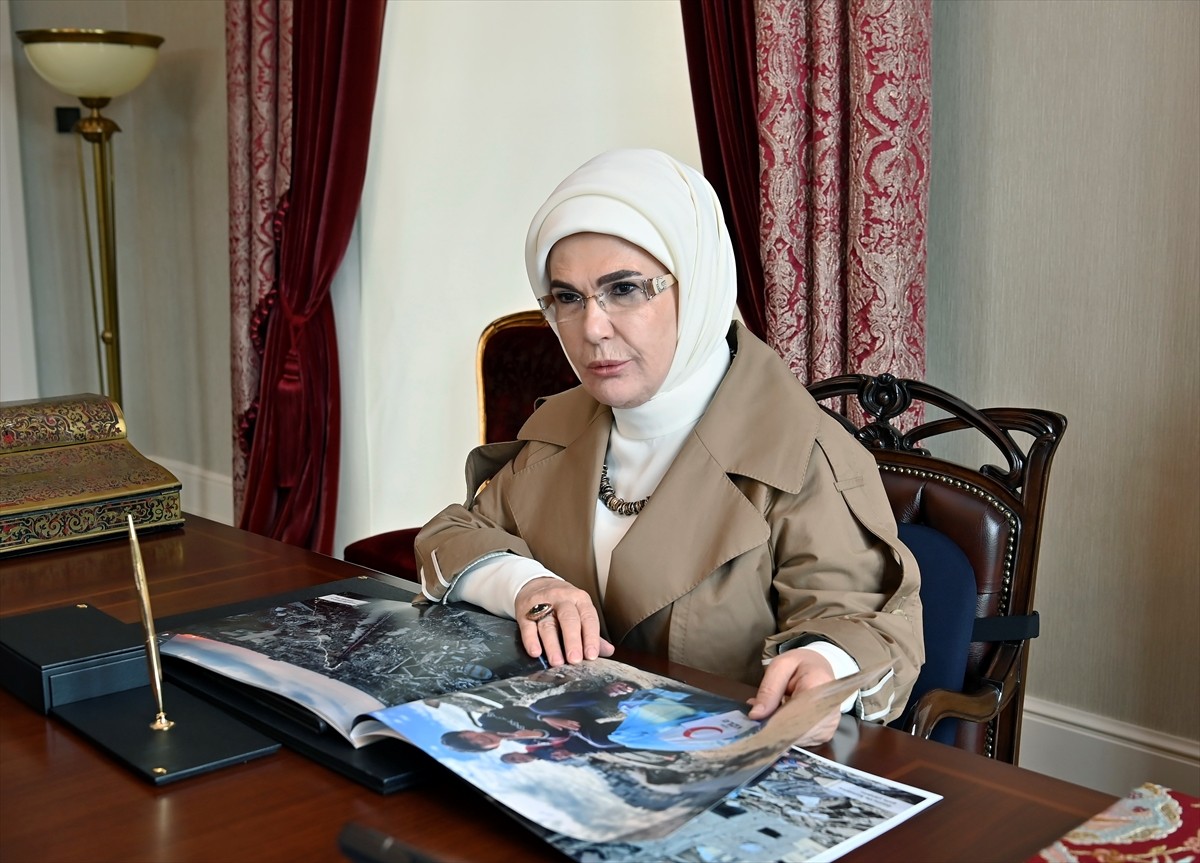 Cumhurbaşkanı Recep Tayyip Erdoğan'ın eşi Emine Erdoğan, Cumhurbaşkanlığı Külliyesi'nde Türk...