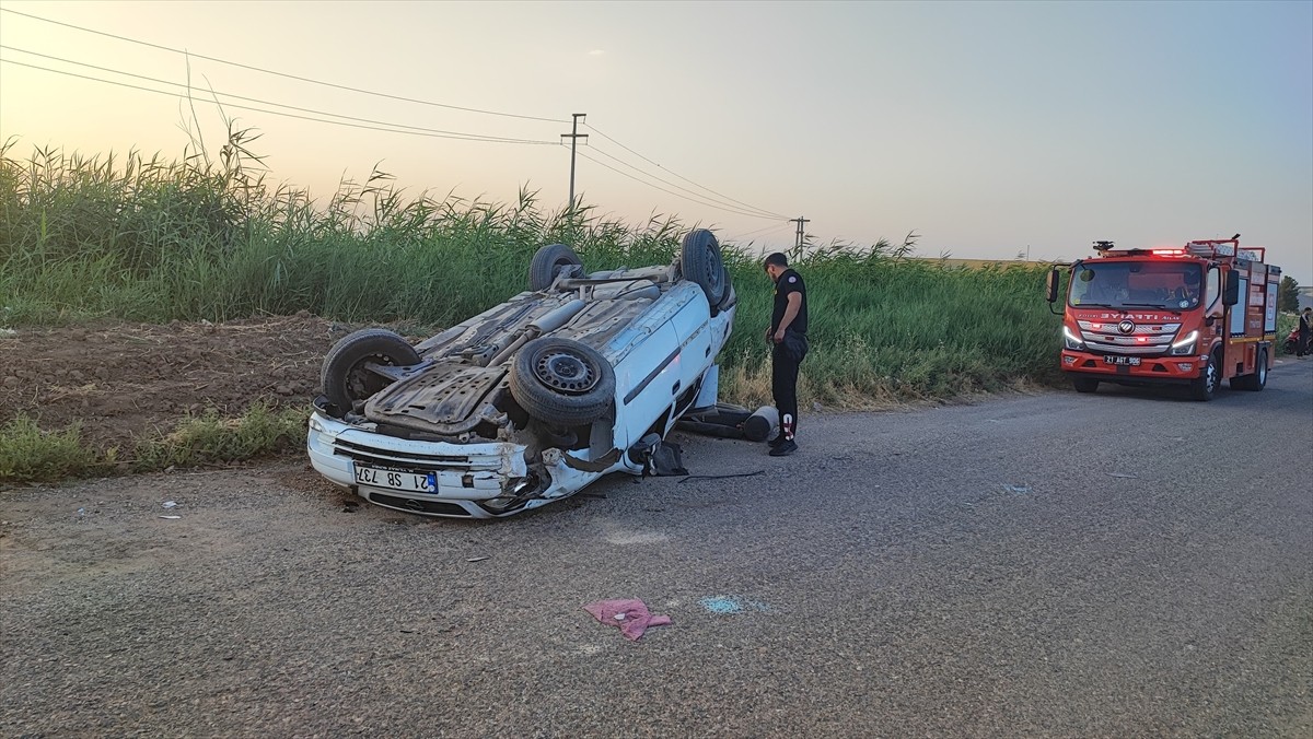 Diyarbakır'ın Bismil ilçesinde otomobilin devrilmesi sonucu 1 kişi öldü, 4 kişi yaralandı.