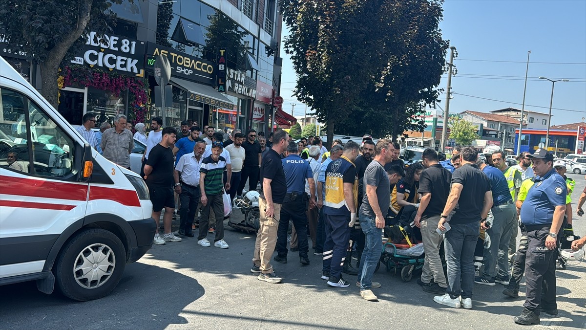 Düzce’de otomobil ile polis motosikletinin çarpışması sonucu 2 polis memuru yaralandı. İhbar...