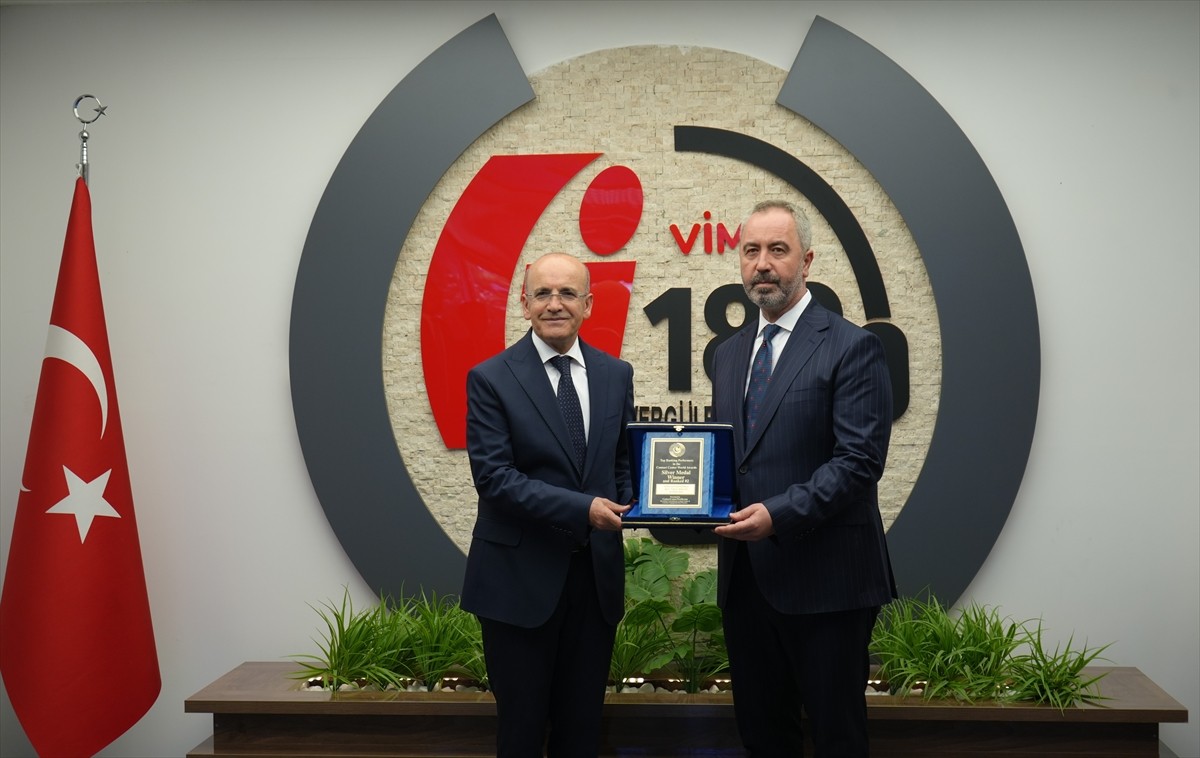 Hazine ve Maliye Bakanı Mehmet Şimşek, bu yıl 20'ncisi düzenlenen "Küresel En İyi Performans...