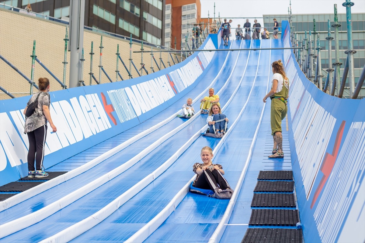 Hollanda'nın Rotterdam kentinde, Rotterdamse Dakendagen Vakfı bu yıl 'Açık Çatı Günleri'...