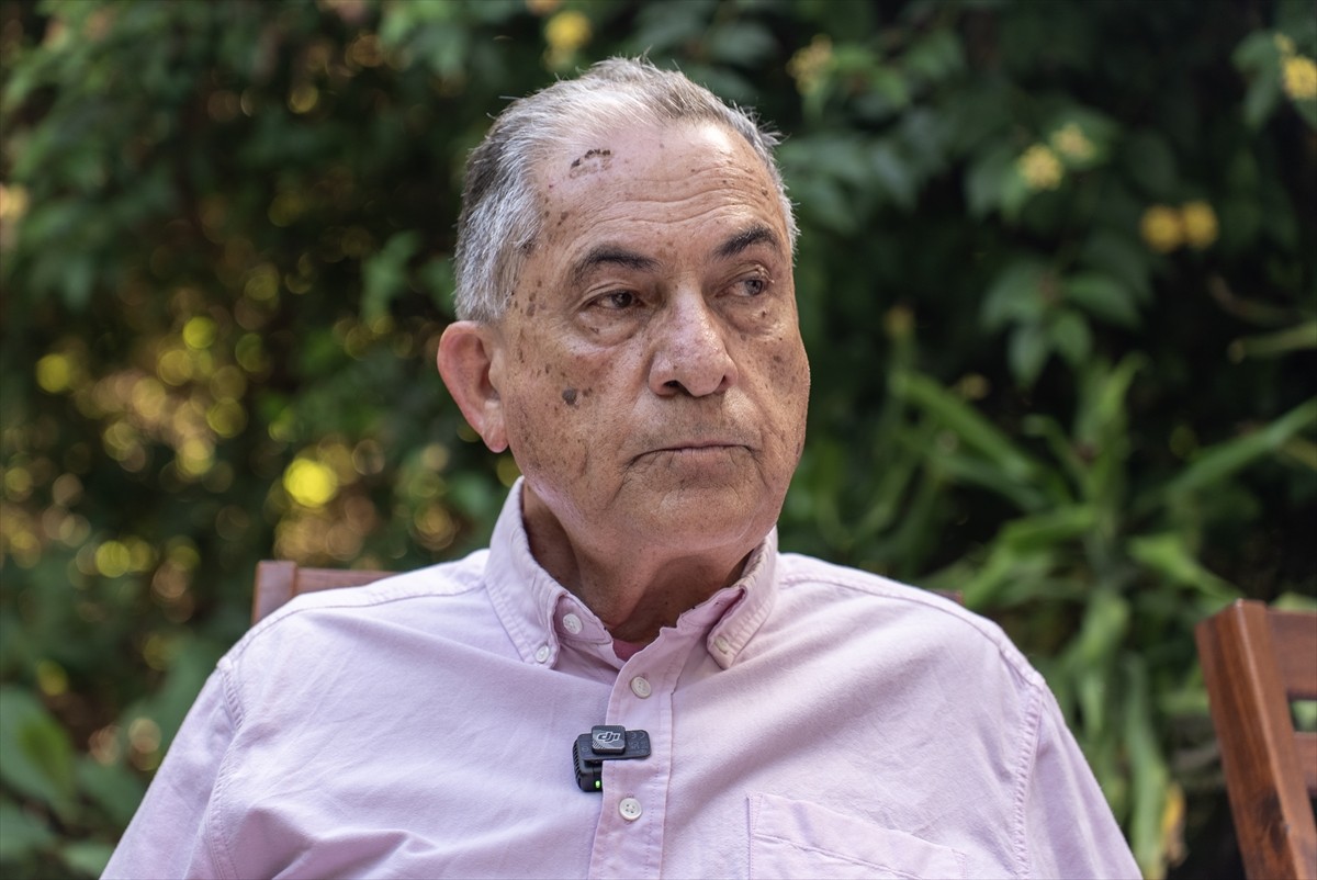 İsrailli uzmanlar, dışarıdan gelen baskı ve saldırılarla rejimleri değiştirmenin zorluğuna işaret...