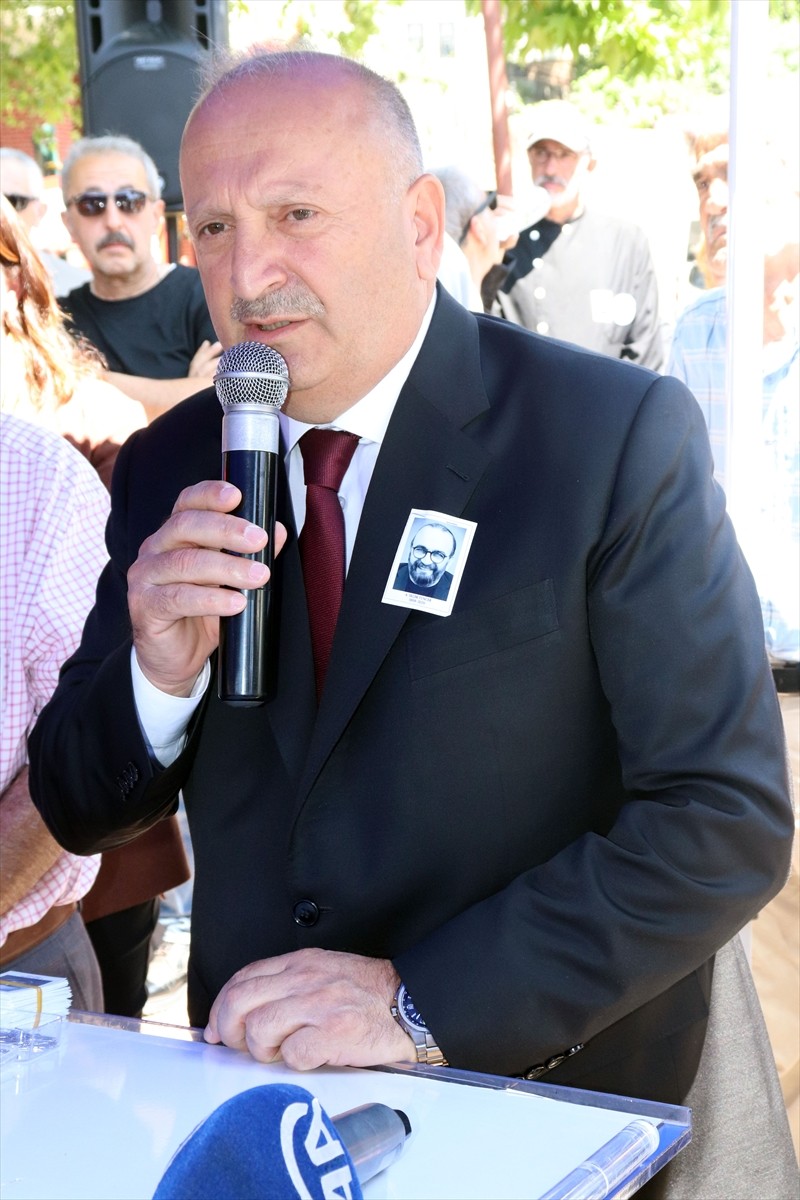 İstanbul'da tedavi gördüğü hastanede hayatını kaybeden yapımcı Ahmet Selim Tuncer'in (66)...