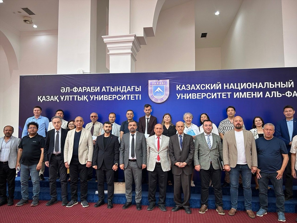 Kazakistan'ın Almatı şehrinde "Türk Dünyası ve Pir-i Türkistan: Yesevi Yolu ve Mirası" paneli...