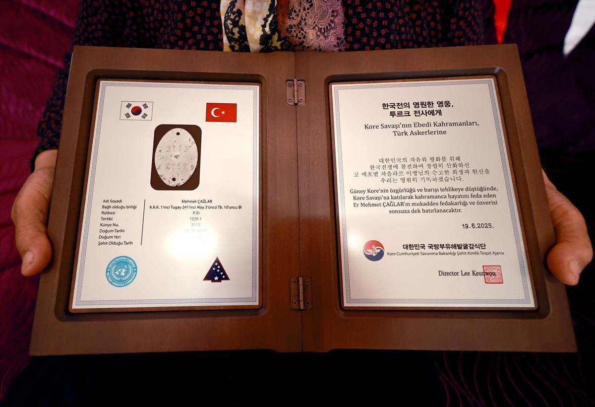 Kore Savaşı'nda 1951 yılında şehit olan Piyade Er Mehmet Çağlar'ın 74 yıl sonra bulunan künyesi...