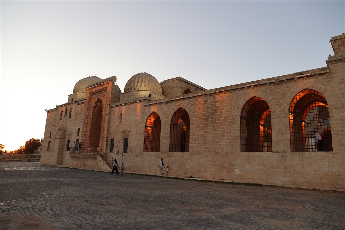  Mardin'de Yükseköğretim Kurulu (YÖK) ve Mardin Artuklu Üniversitesi (MAÜ) işbirliğiyle düzenlenen...