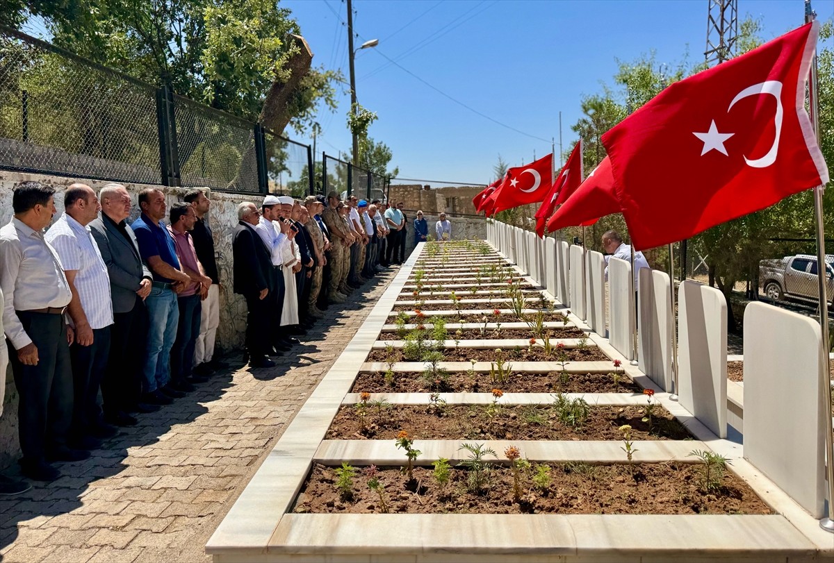 Mardin'in Ömerli ilçesinin kırsal Pınarcık Mahallesi'nde 38 yıl önce PKK'lı teröristlerce...