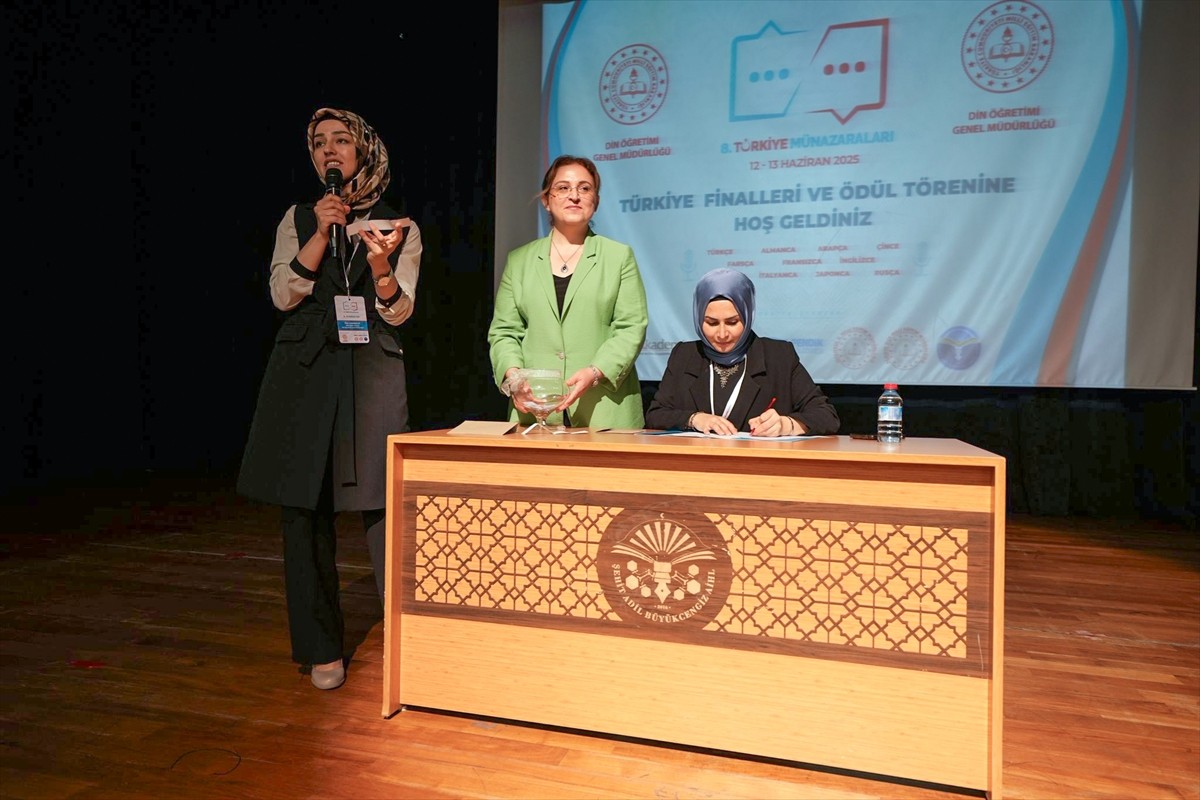 Milli Eğitim Bakanlığı Din Öğretimi Genel Müdürlüğünün himayesinde, İstanbul Milli Eğitim...