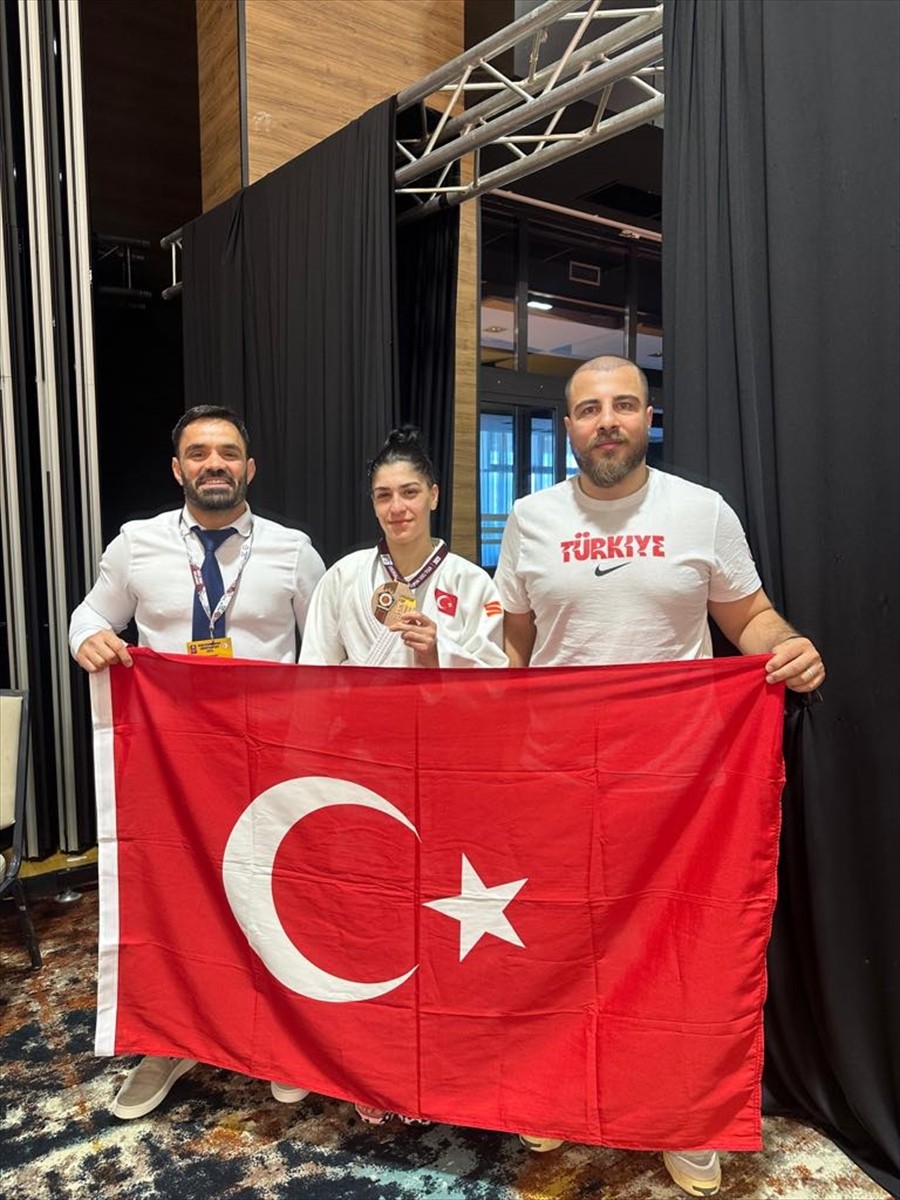 Milli judocular, Bosna Hersek'te düzenlenen Büyükler Avrupa Kupası'nın ikinci gününde 1 altın, 2...