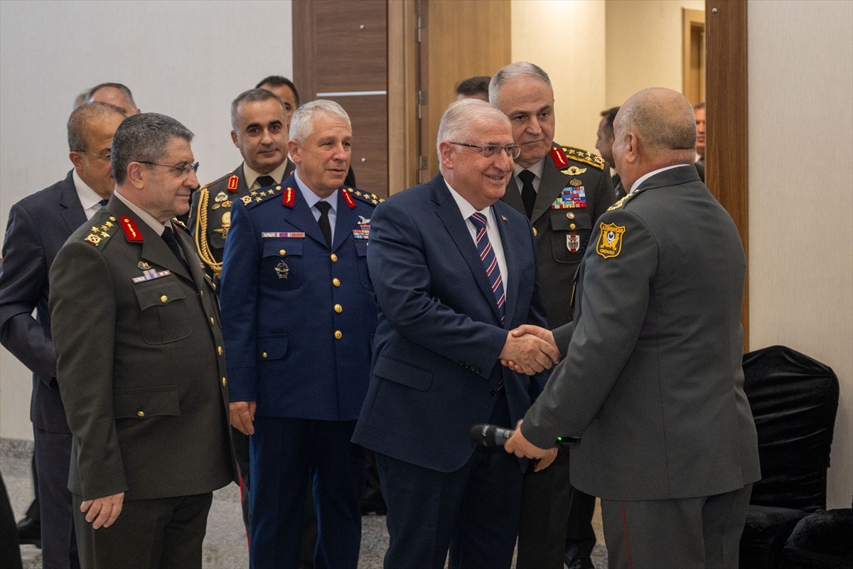  Milli Savunma Bakanı Yaşar Güler, Azerbaycan Silahlı Kuvvetler Günü dolayısıyla Ankara'daki Gazi...