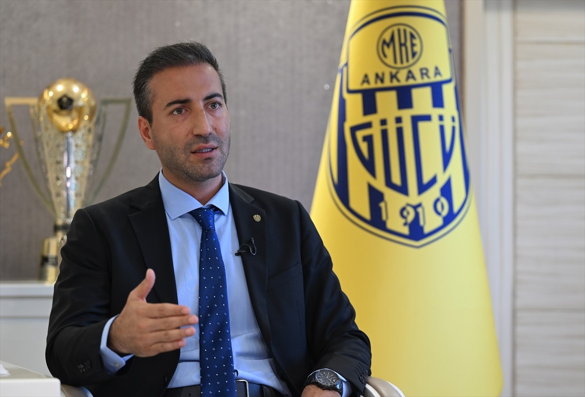 MKE Ankaragücü Kulübü Başkanı Gazi Ercüment Tekin, 2. Lig'de yarışmacı bir takım olacaklarını ve...