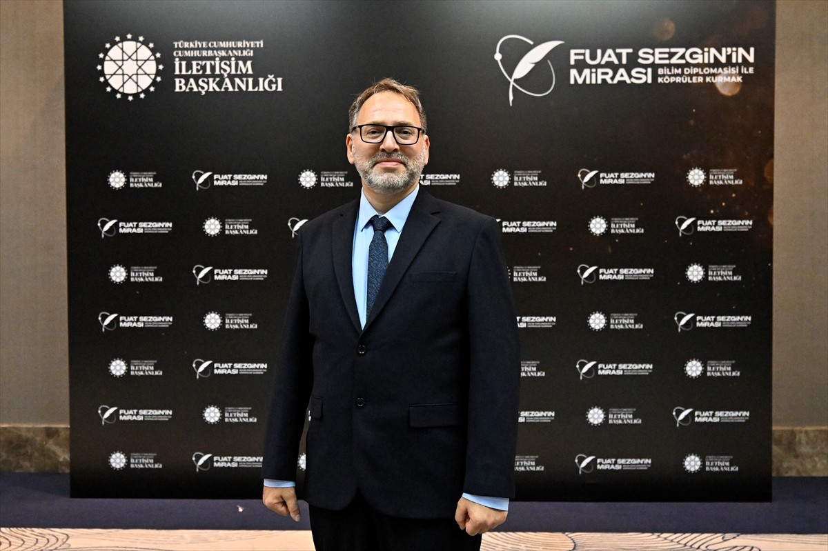 Ömrünü İslam bilim tarihine adayan ve 2018'de hayatını kaybeden Prof. Dr. Fuat Sezgin için...