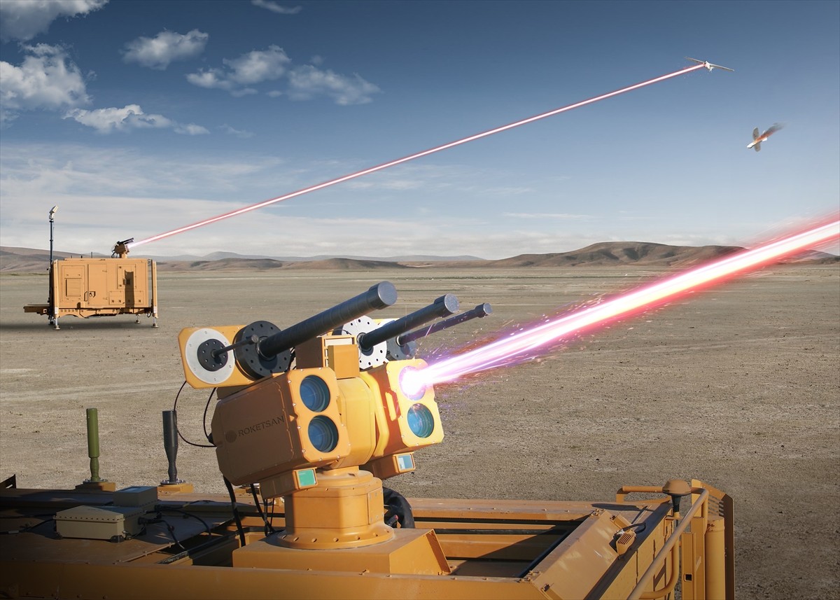 Roket ve füze üretimi konusunda uluslararası bir oyuncu haline gelen ROKETSAN, hava savunma...