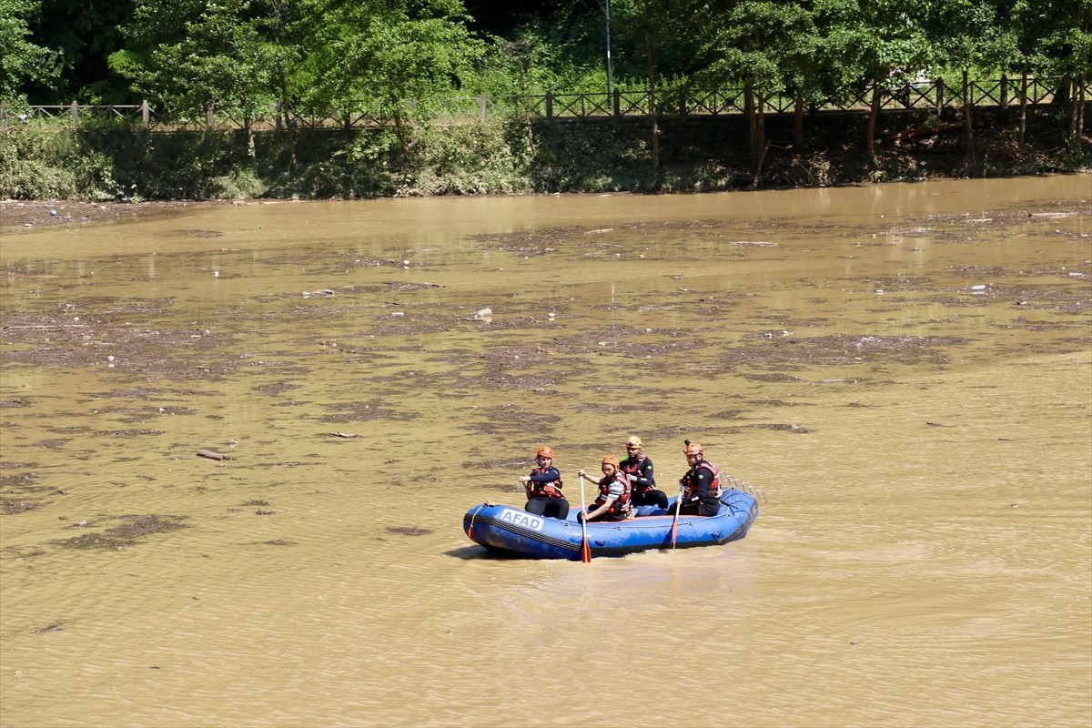 Trabzon'un Akçaabat ilçesinde iki gün önceki yağışın ardından kaybolan 72 yaşındaki Hüseyin...
