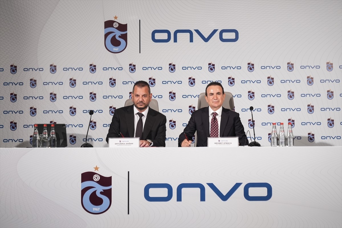Trabzonspor Kulübü, Onvo ile forma sırt sponsorluğu anlaşması imzaladı. İstanbul'da bulunan Zorlu...