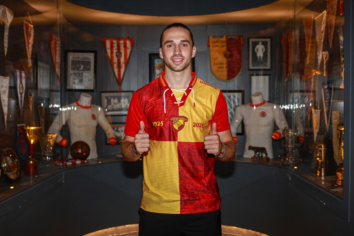 Trendyol Süper Lig ekiplerinden Göztepe, 23 yaşındaki savunma oyuncusu Arda Okan Kurtulan'ı...