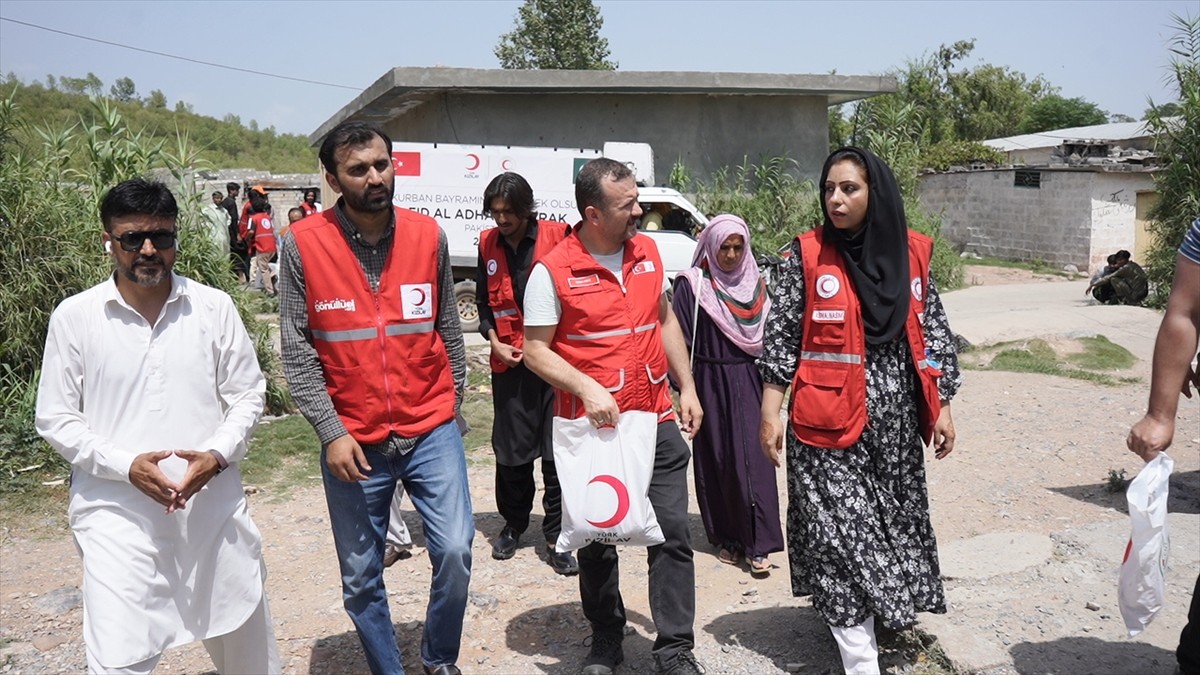 Türk Kızılay, 2025 yılı kurban organizasyonu kapsamında Pakistan’ın başkenti İslamabad’da 300...