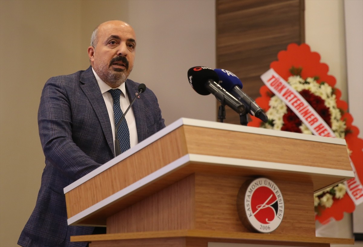 Türk Veteriner Hekimleri Birliği Merkez Konseyi Başkanı Ali Eroğlu, Hoca Ahmet Yesevi Kültür...