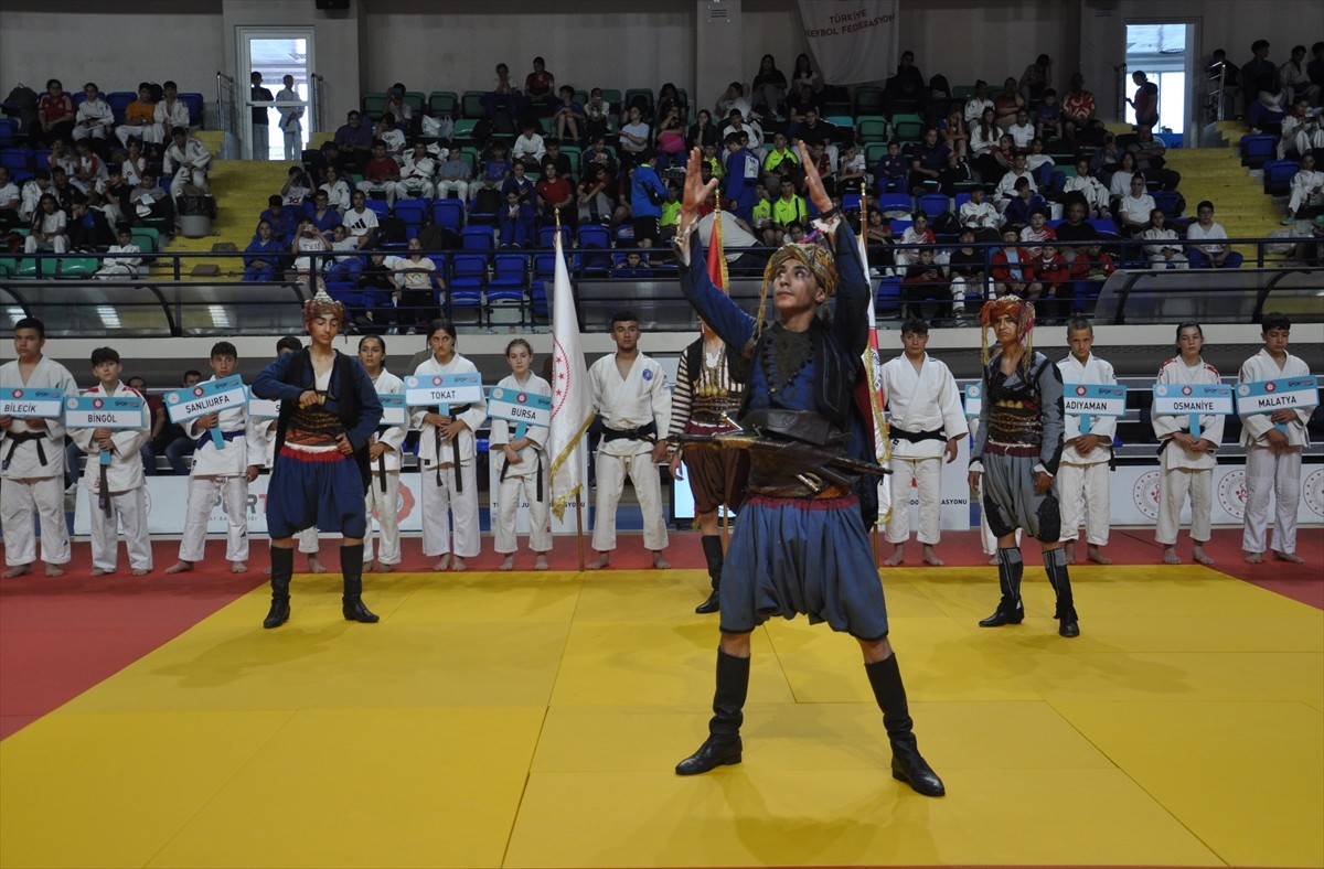 Türkiye Judo Federasyonu tarafından düzenlenen Spor Toto Yıldızlar Türkiye Şampiyonası, Kütahya'da...
