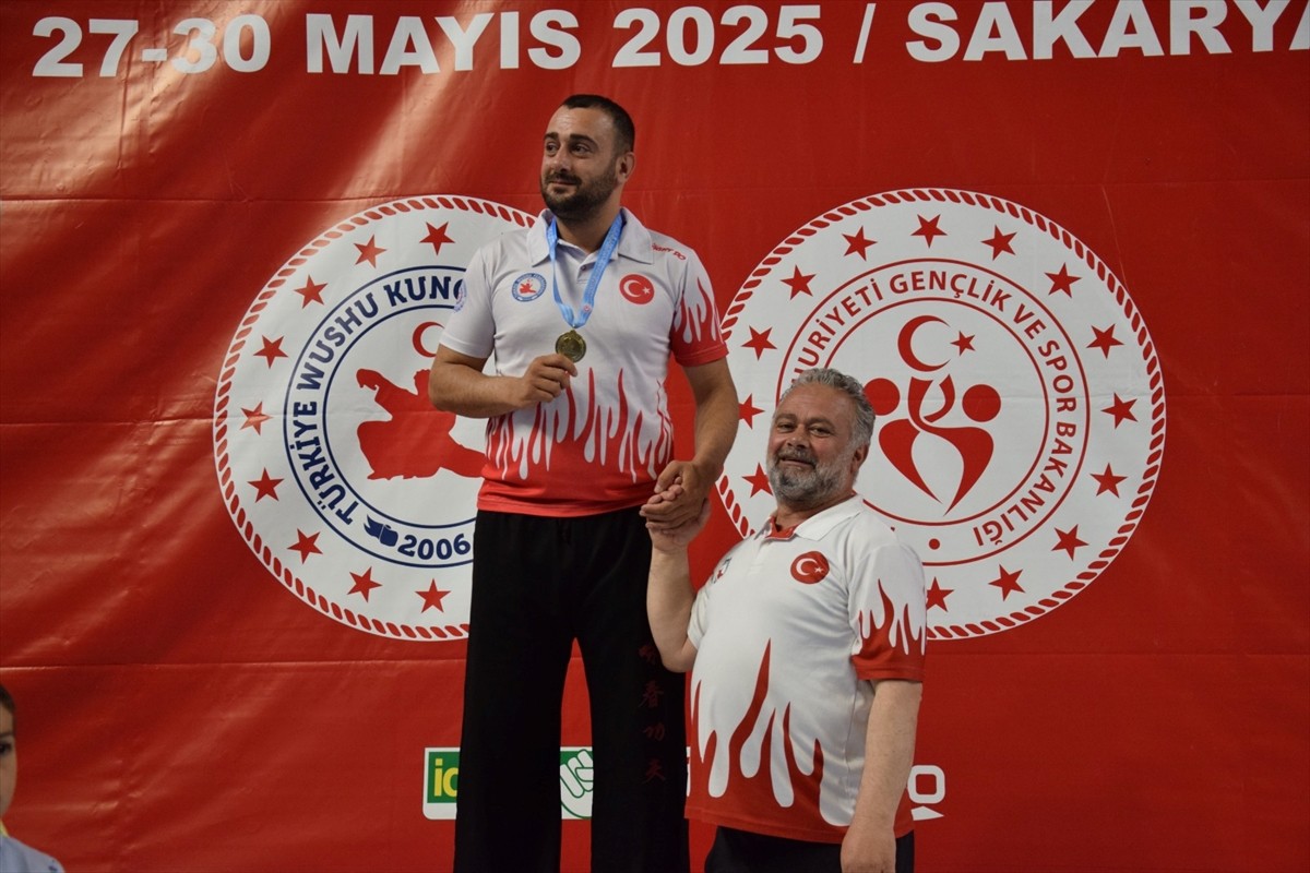 Türkiye Wushu Kung Fu Federasyonu, Türkiye'de "wing chun" branşında düzenlenen ilk resmi...
