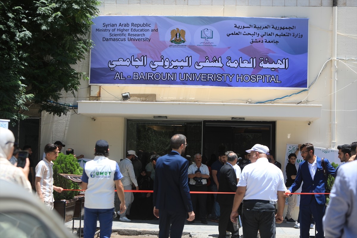 Umut Kanserle Mücadele Derneği, Suriye Sağlık Bakanlığı işbirliğiyle başkent Şam’daki Beyruni...