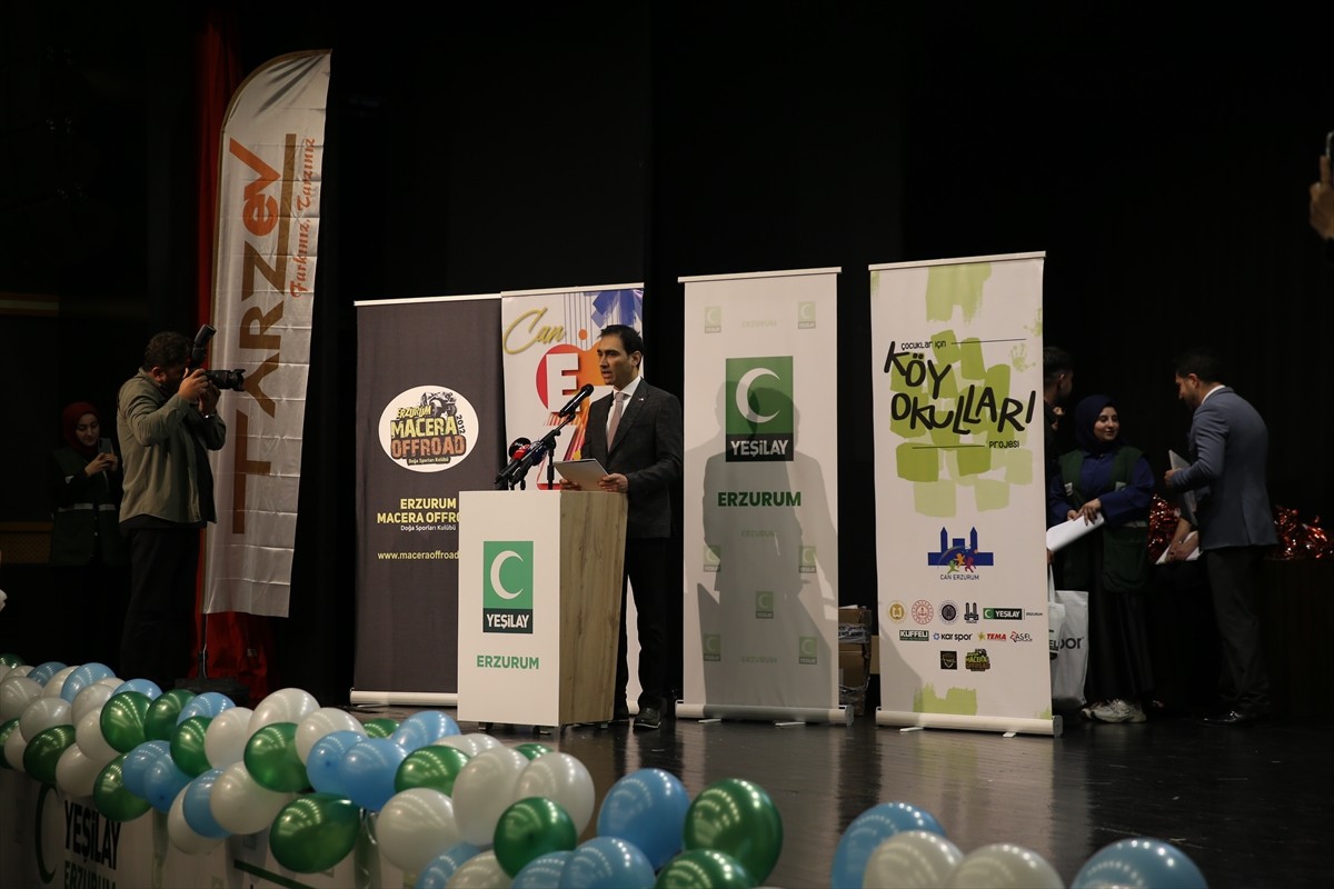 Yeşilay Erzurum Şubesince 6 bin 500 öğrenciye yönelik bağımlılıkla mücadele çalışmalarının...