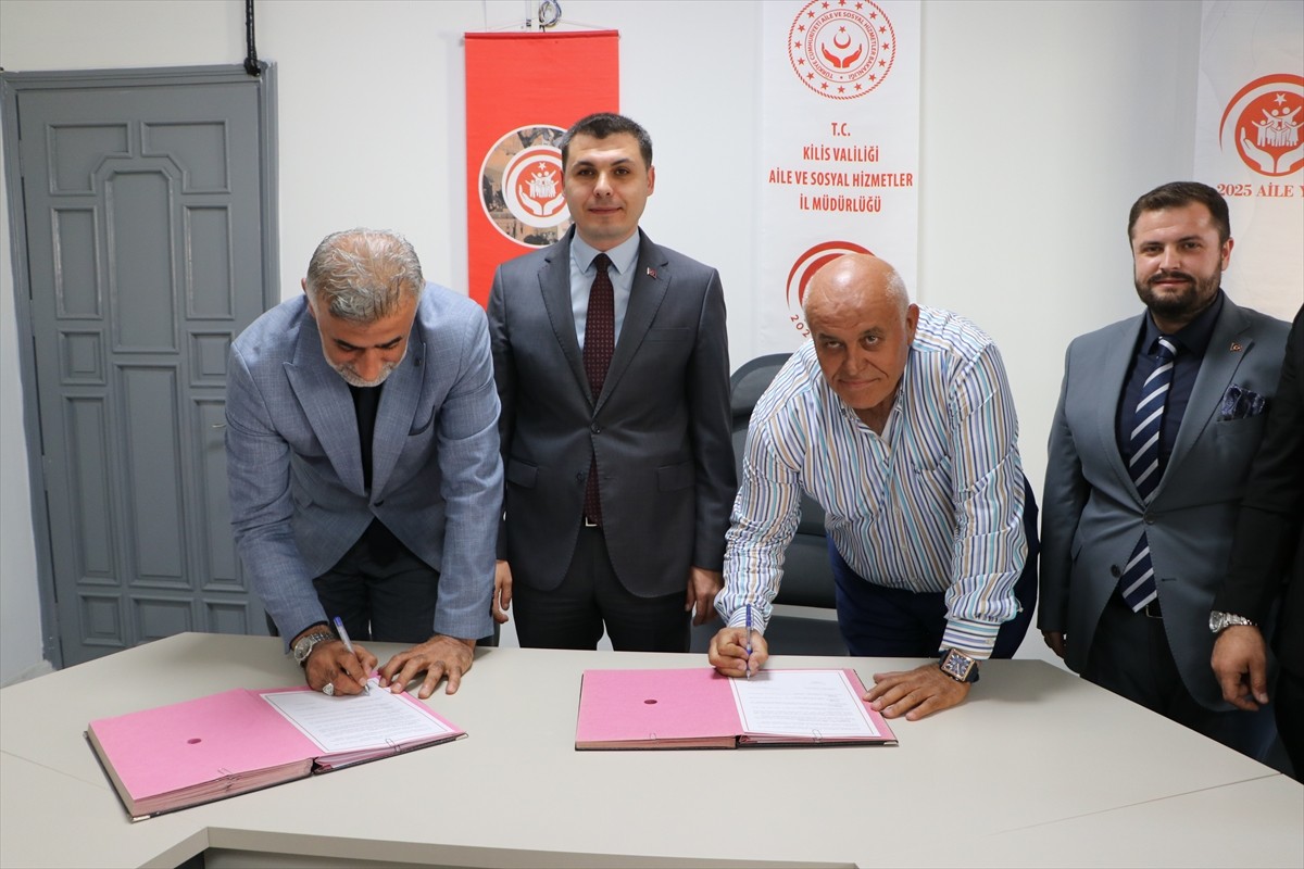 Aile ve Sosyal Hizmetler Bakanlığınca hayata geçirilen "Evlenecek Gençlerin Desteklenmesi Projesi"...