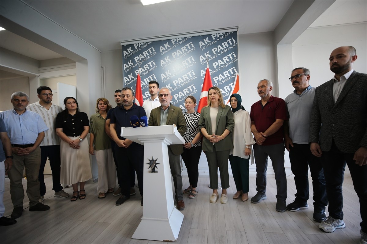 AK Parti Çanakkale İl Başkanı Ömer Faruk Göktürk, AK Parti İl Başkanlığında "Terörsüz Türkiye"...