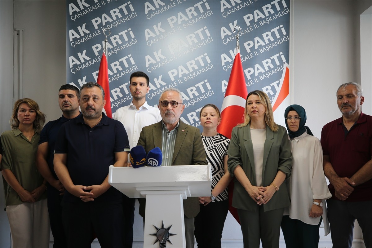 AK Parti Çanakkale İl Başkanı Ömer Faruk Göktürk, AK Parti İl Başkanlığında "Terörsüz Türkiye"...