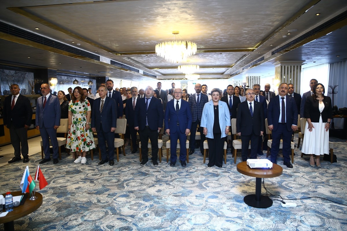 Azerbaycan'ın başkenti Bakü'de, Türkiye-Azerbaycan Kardeşlik Forumu düzenlendi. Yurtdışı Türkler...