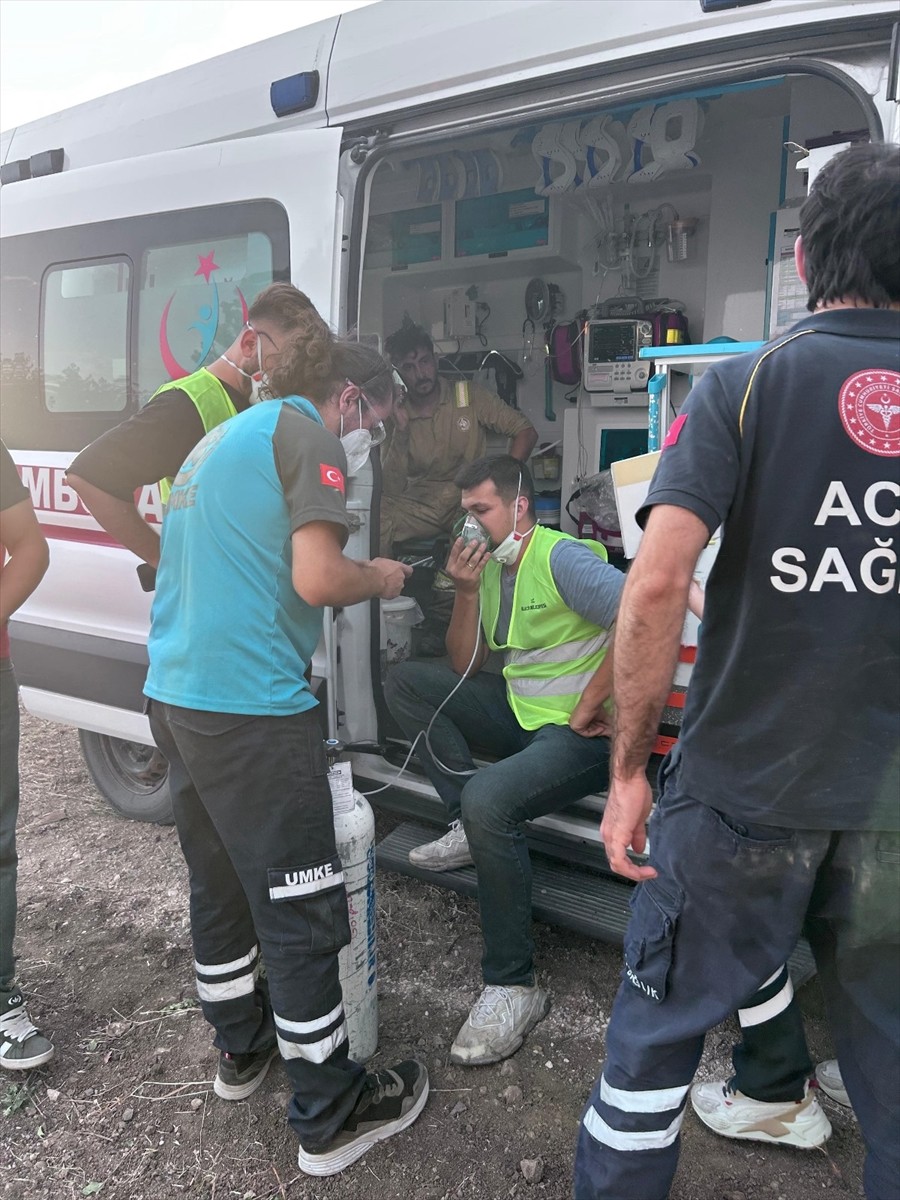 Bilecik'in Gölpazarı ve Osmaneli ilçeleri ile Vezirhan beldesinde çıkan orman yangınlarında 106...