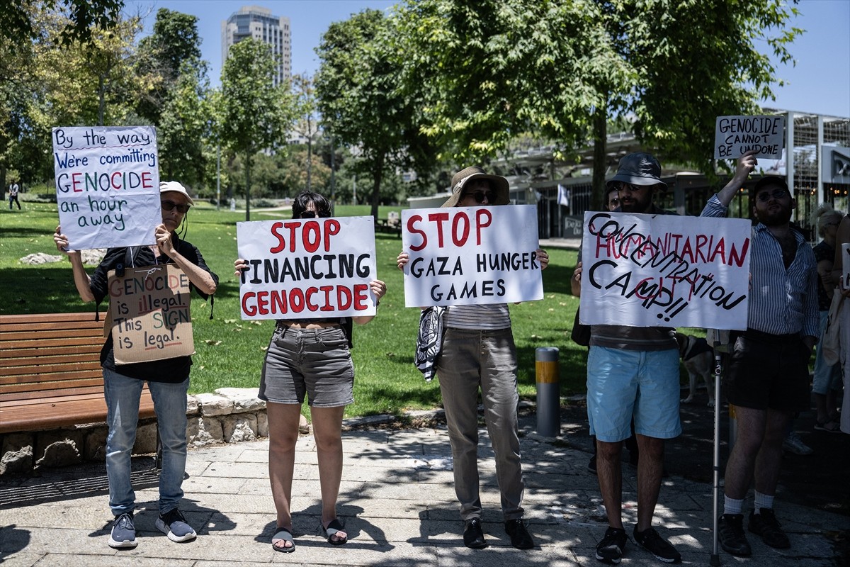 Bir grup Yahudi aktivist, ABD-İsrail güdümlü Gazze İnsani Yardım Vakfı'nın (GHF) faaliyetlerine...