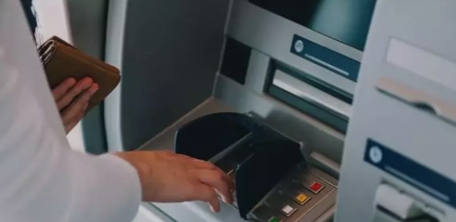Bugün ATM'ye gidecekler dikkat! O işlemi yapmadan para çekmek yasaklandı