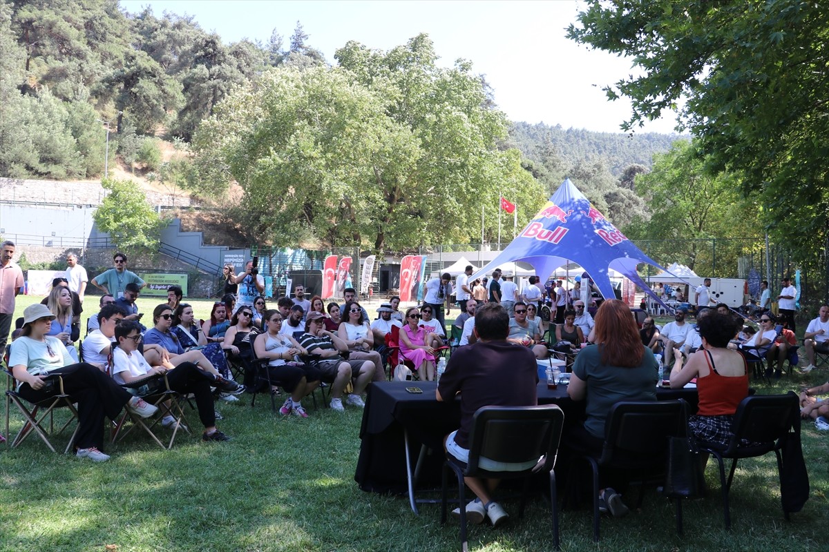 Bursa'da Nilüfer Belediyesi ile Çalı Çevre ve Kültür Derneğince geleneksel hale getirilen ve bu...