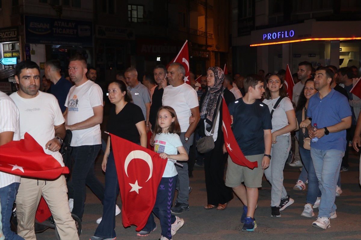 Çankırı'da 15 Temmuz Demokrasi ve Milli Birlik Günü dolayısıyla anma programları düzenlendi....