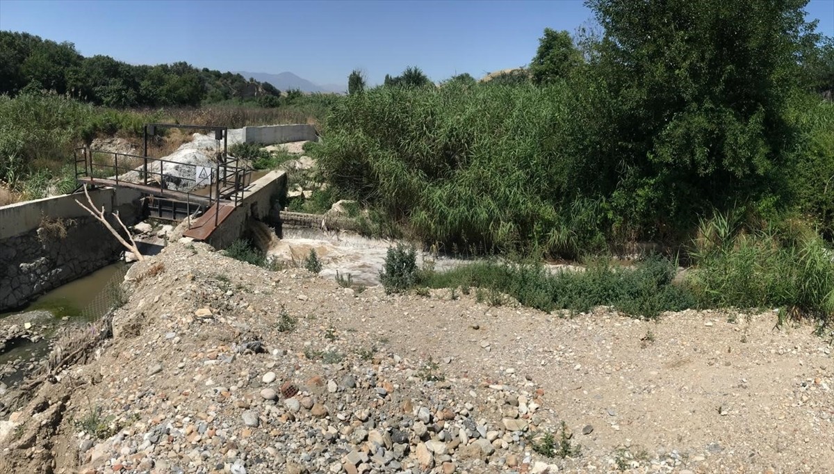 Çevre, Şehircilik ve İklim Değişikliği Bakanlığı, atık suyu arıtmadan Ellez Deresi'ne deşarj...