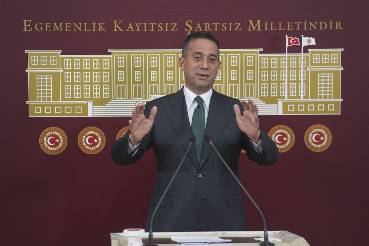CHP Grup Başkanvekili Ali Mahir Başarır, TBMM'de basın toplantısı düzenledi.