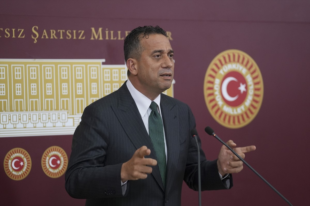 CHP Grup Başkanvekili Ali Mahir Başarır, TBMM'de basın toplantısı düzenledi.