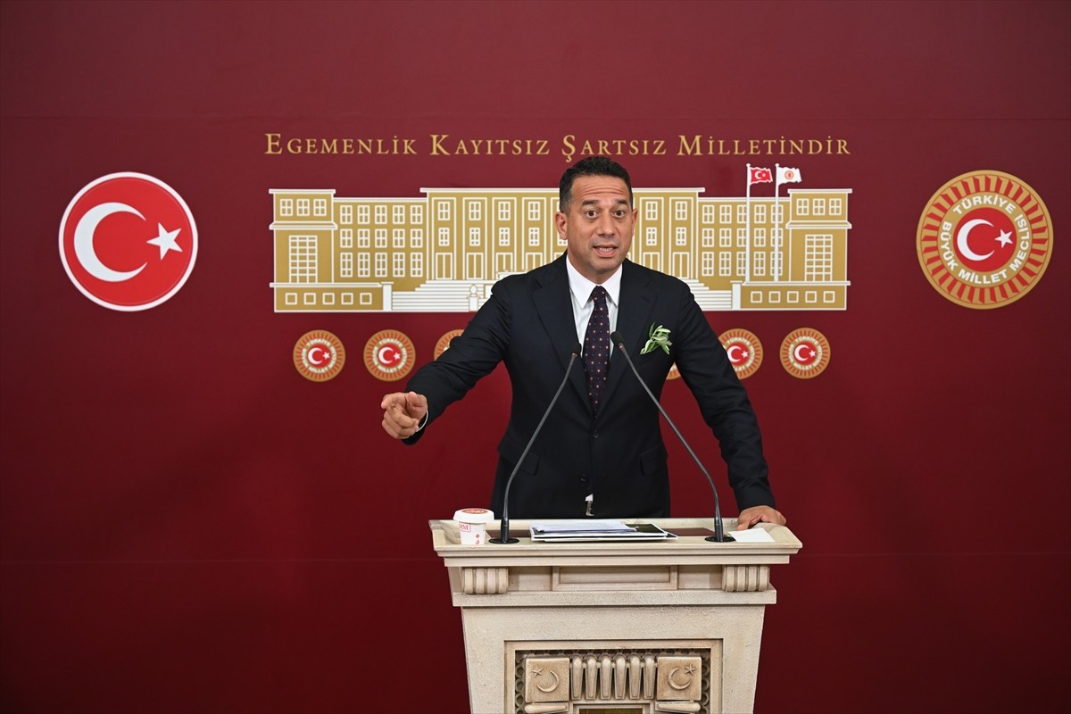 CHP Grup Başkanvekili Ali Mahir Başarır, TBMM'de düzenlediği basın toplantısında açıklamada...
