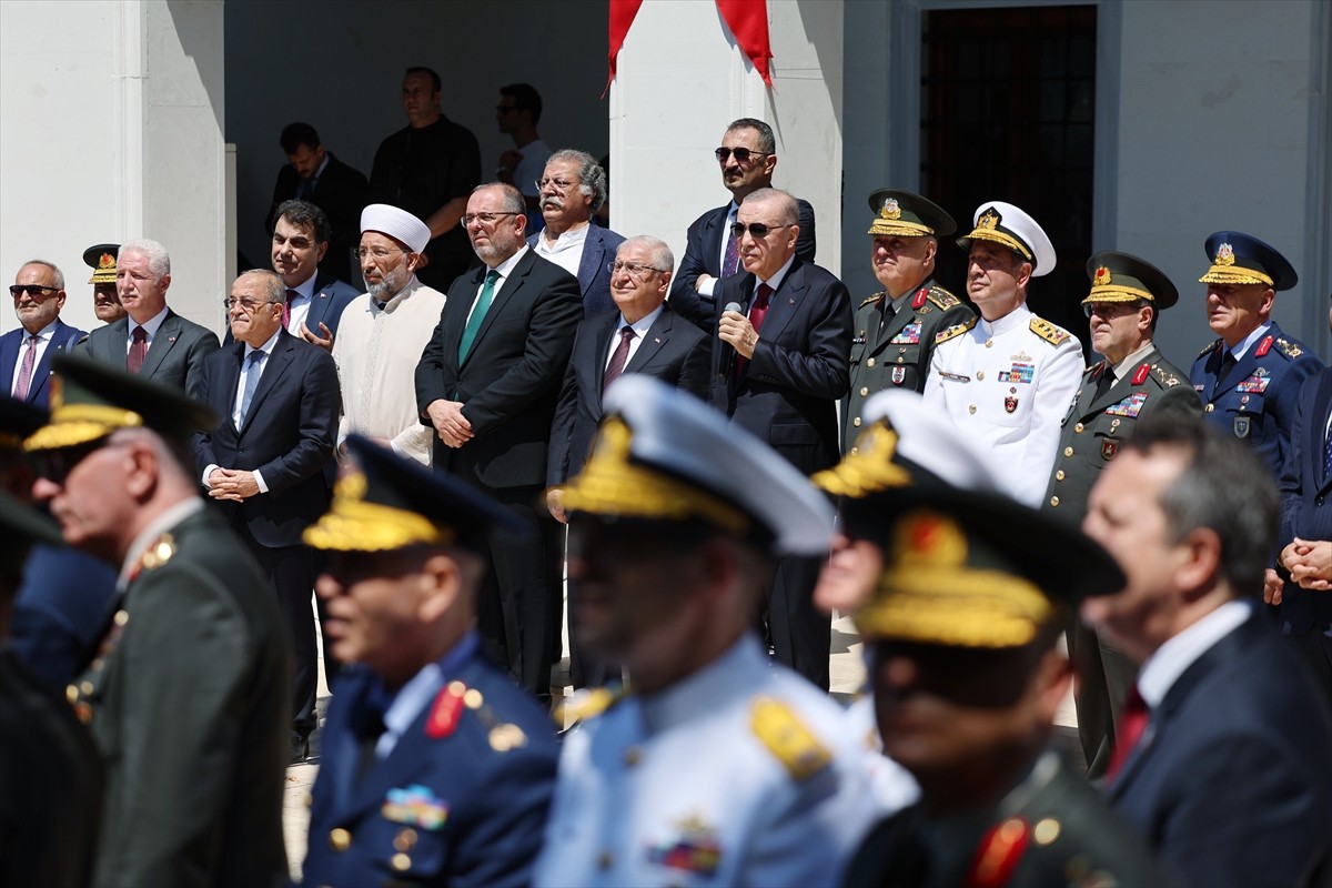 Cumhurbaşkanı Recep Tayyip Erdoğan, Milli Savunma Üniversitesi'nin (MSÜ) Levent'teki yerleşkesinde...