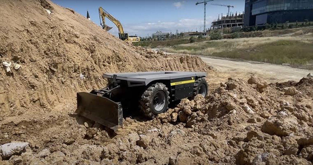 Dünyanın ilk modüler elektrikli ve otonom sürüş özelliğine sahip "lego" kara aracı ENOCH'tan...