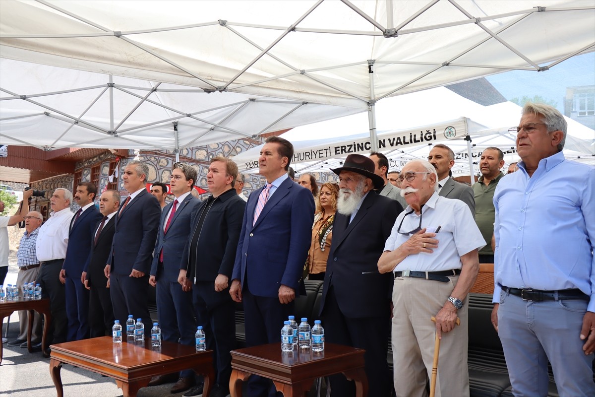Erzincan’ın Kemaliye ilçesi Ocak köyünde "Hıdır Abdal Sultan’ı anma ve Birlik Cemi" töreni...