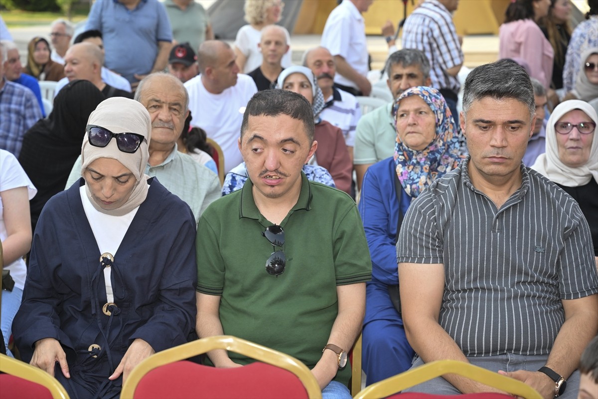 Fetullahçı Terör Örgütü'nün (FETÖ) 15 Temmuz 2016'daki darbe girişimi sırasında şehit olan Mustafa...