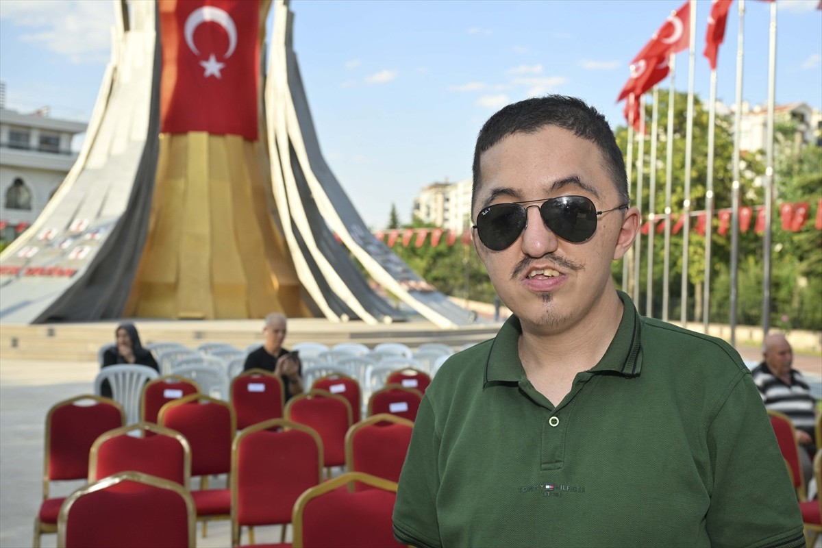 Fetullahçı Terör Örgütü'nün (FETÖ) 15 Temmuz 2016'daki darbe girişimi sırasında şehit olan Mustafa...