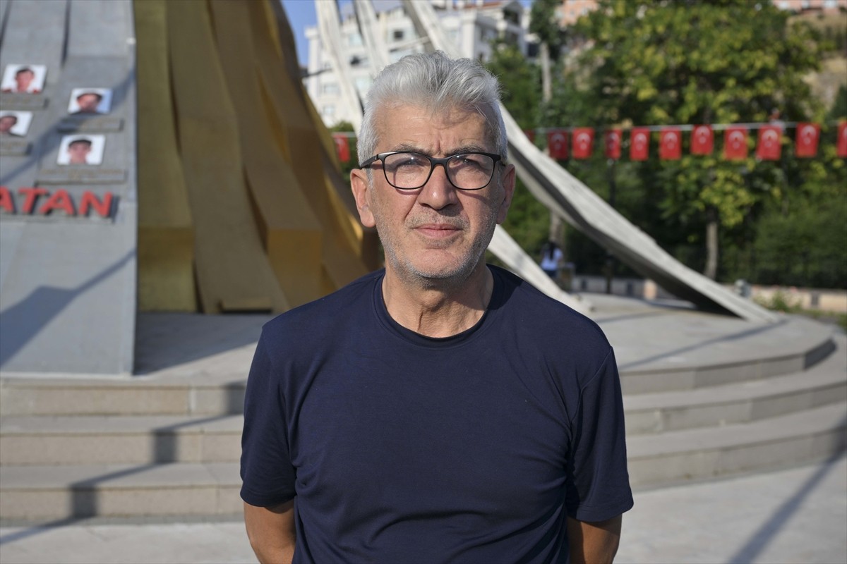 Fetullahçı Terör Örgütü'nün (FETÖ) 15 Temmuz 2016'daki hain darbe girişimi sırasında darbeci...