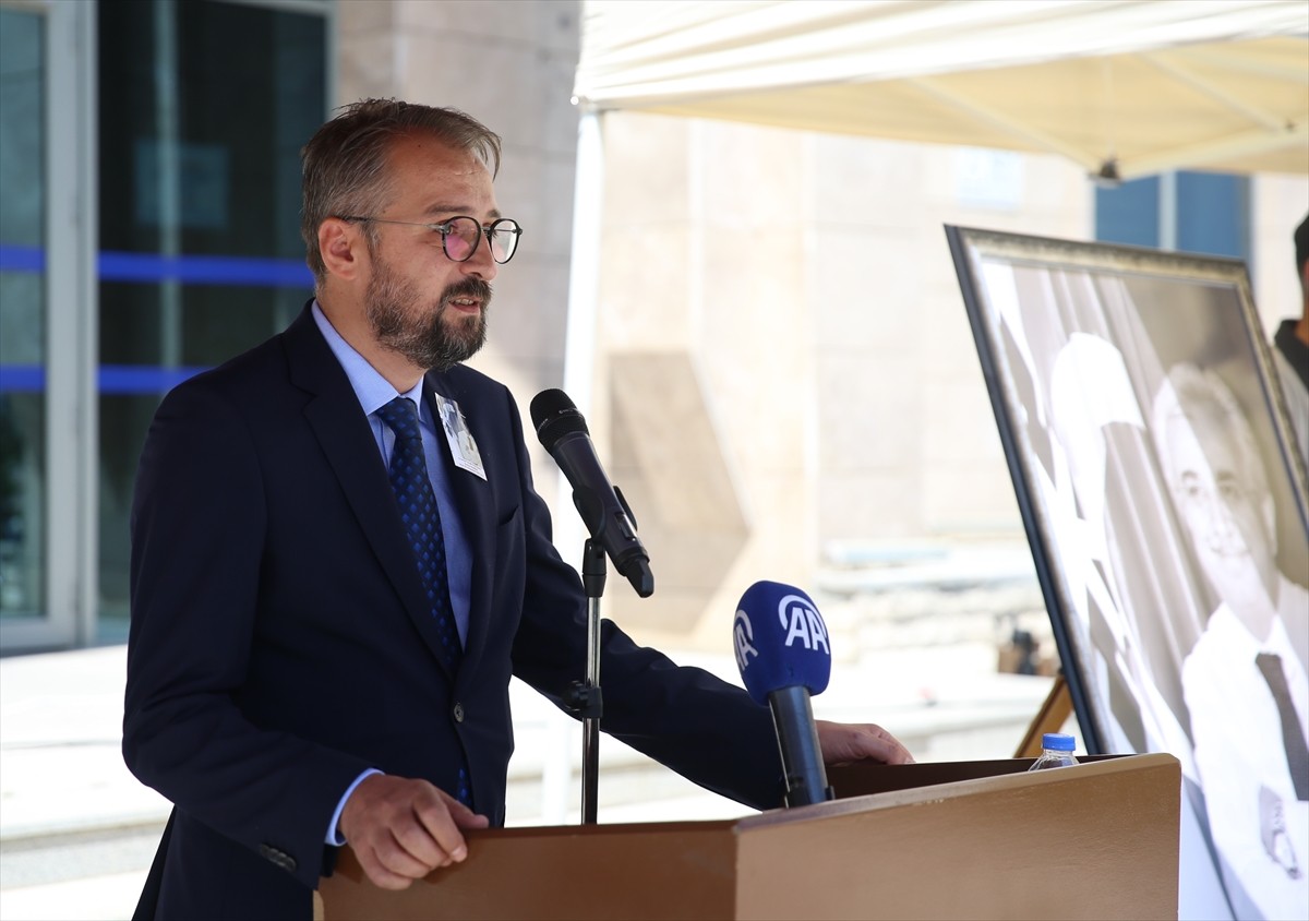 Hayatını kaybeden Erzurum Teknik Üniversitesi (ETÜ) Kurucu Rektörü Prof. Dr. Muammer Yaylalı, son...