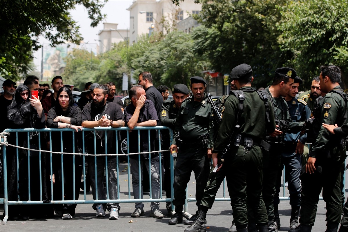 Hazreti Muhammed'in torunu Hazreti Hüseyin ve beraberindeki 72 kişinin Kerbela'da şehit...