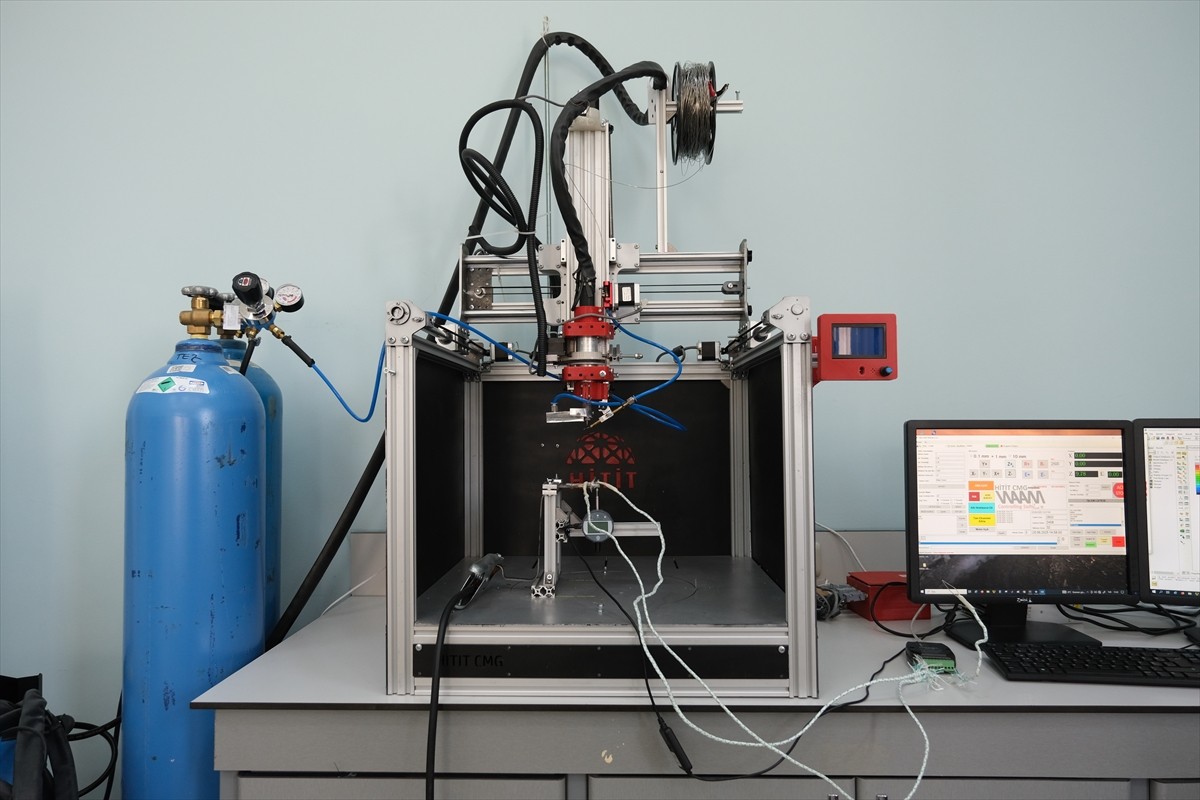 Hitit Üniversitesinde savunma, havacılık ve biyomedikal gibi stratejik sektörlere yönelik kalıpsız...