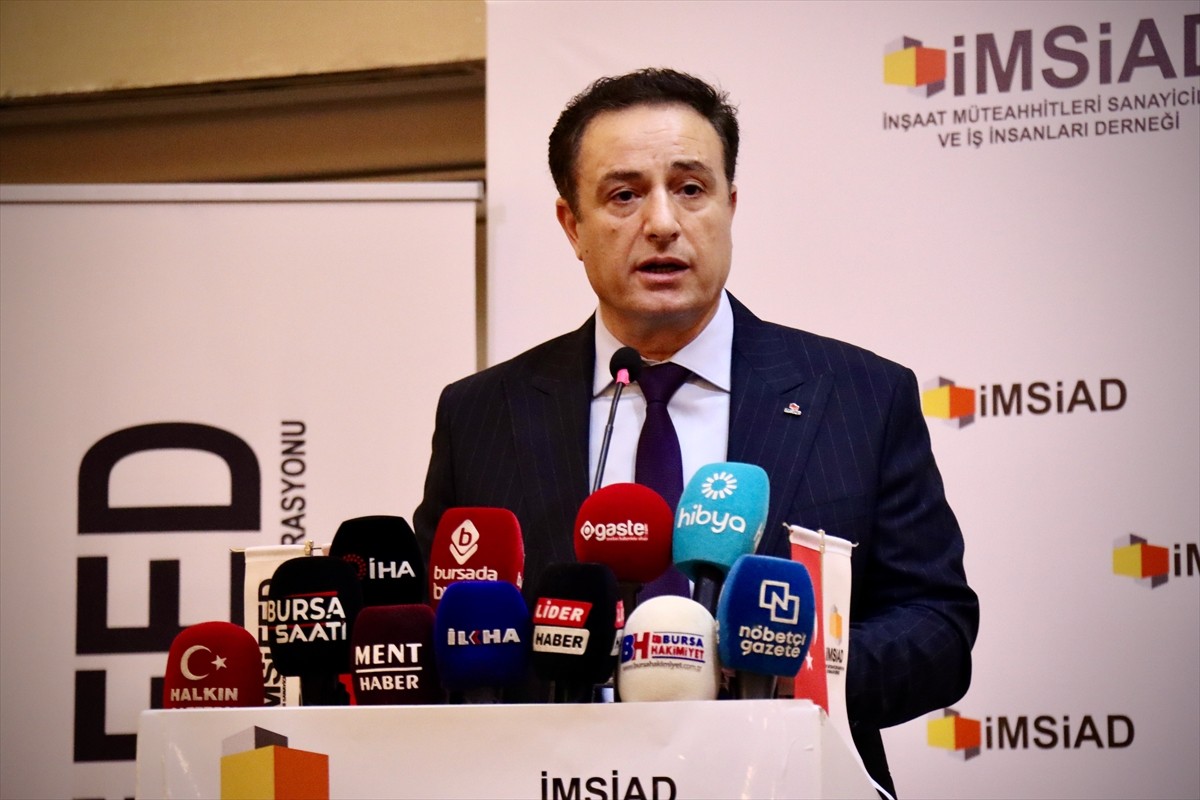 İnşaat Müteahhitleri Sanayici ve İş İnsanları Derneği (İMSİAD) Yönetim Kurulu Başkanı Şeref Demir...